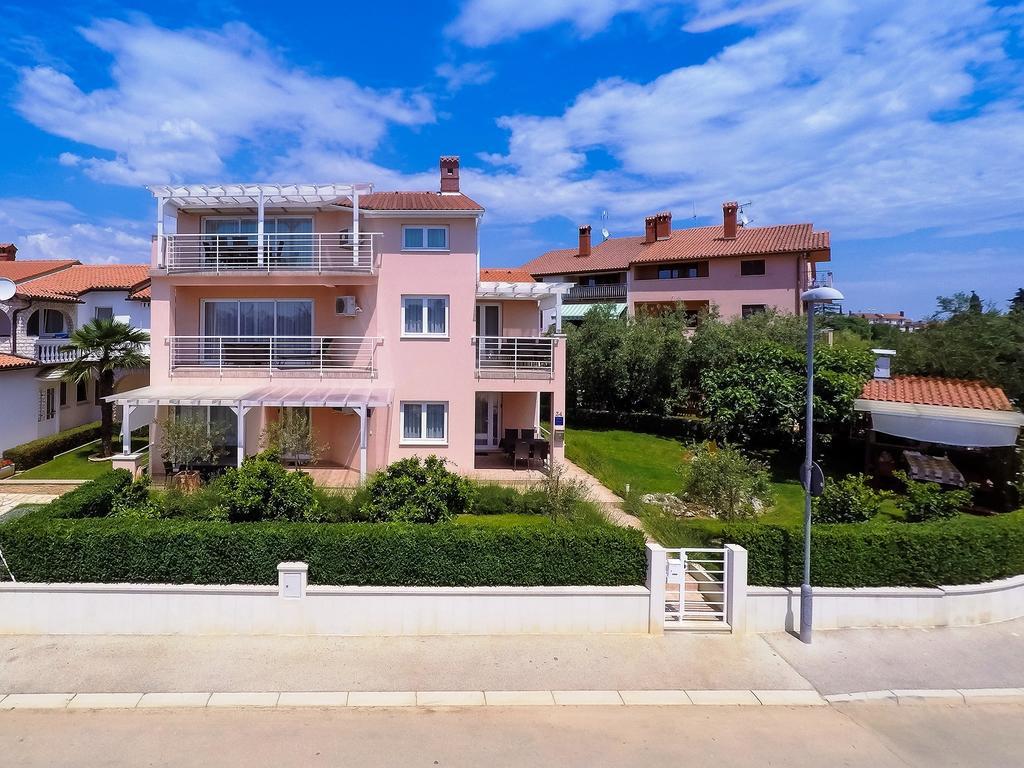 Apartments Villa Brioni I فاجانا المظهر الخارجي الصورة